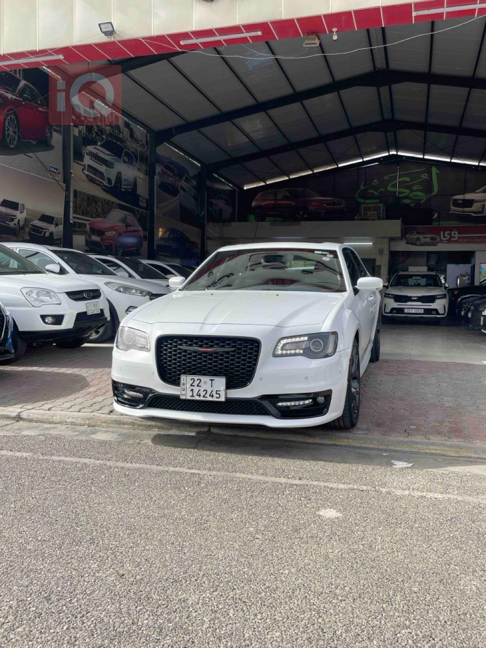 كرايسلر 300